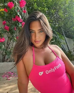 Merch OnlyFans Leaked Free Thumbnail Picture - #cBJkx3Vea7
