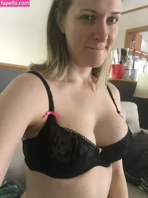 Meredith Coren Phillips OnlyFans Leaked Free Thumbnail Picture - #tvO2WAhpBy