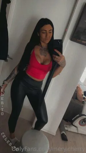 Mery Cherry Thumbnail Picture