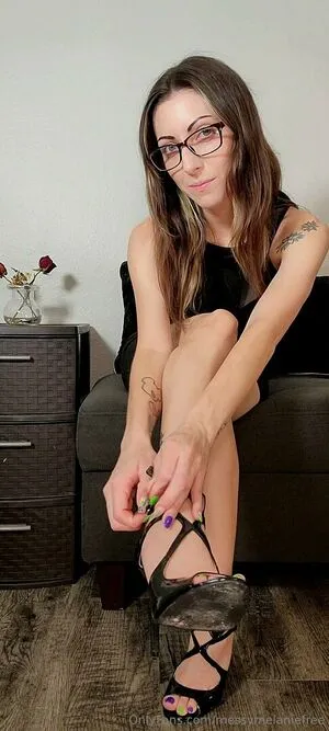 Messymelaniefree Thumbnail Picture