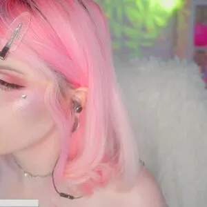 Mewlies Thumbnail Picture