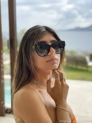 Mia Khalifa OnlyFans Leaked Free Thumbnail Picture - #6FroSnarIL