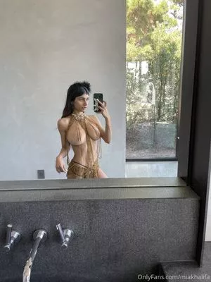 Mia Khalifa OnlyFans Leaked Free Thumbnail Picture - #bfTIUDMLbW