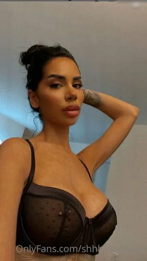 Mia Madisson OnlyFans Leaked Free Thumbnail Picture - #kBMLe3Piex