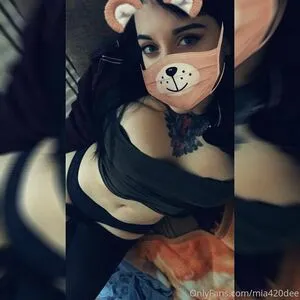Mia420dee OnlyFans Leaked Free Thumbnail Picture - #63FlSwoiSk
