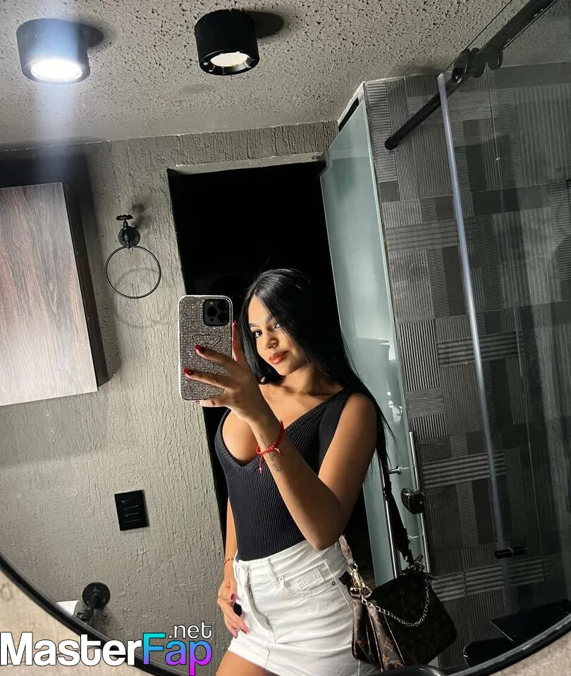 Miacollinss OnlyFans Leak Picture - #6lycIoUDpL.