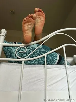 Mialee77 Thumbnail Picture