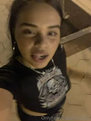 Mialilith Thumbnail Picture