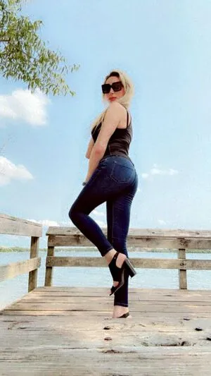 Micailabombshell OnlyFans Leaked Free Thumbnail Picture - #4xPsKGPBfu