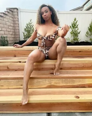 Michelle Mcdaniel OnlyFans Leaked Free Thumbnail Picture - #Euyq4vx836