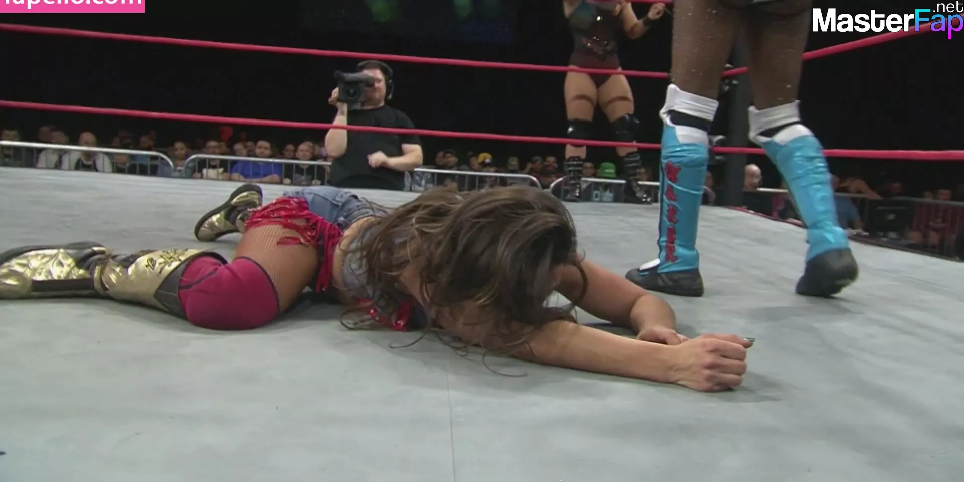 Mickie james nude pics