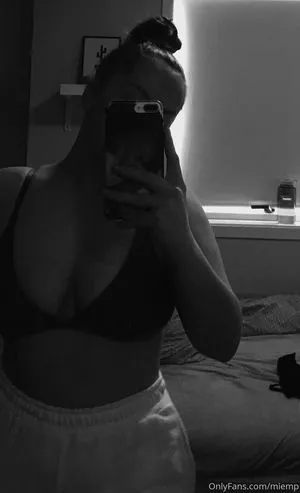 miemp OnlyFans Leaked Free Thumbnail Picture - #FbPEDpeAgy