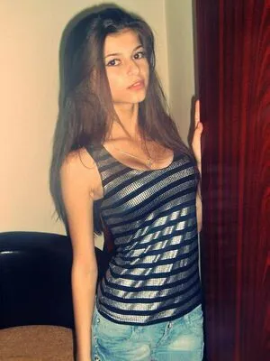 Mihaela Raducu Thumbnail Picture