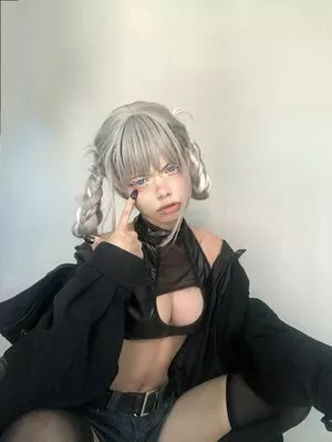 mikaccr Thumbnail Picture