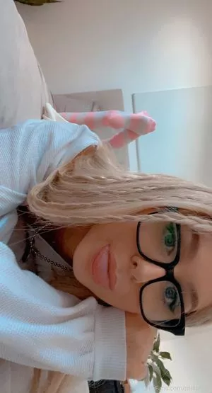 Mikaylan OnlyFans Leaked Free Thumbnail Picture - #AopaNUpGuo