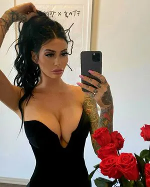 Milan Alexandrea Thumbnail Picture