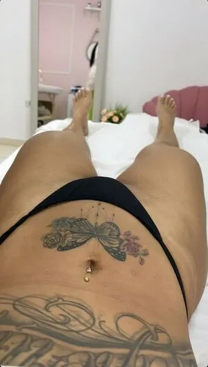 Milena Lins Thumbnail Picture
