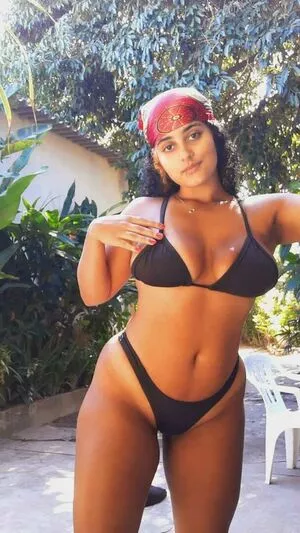 Milenaaa Thumbnail Picture