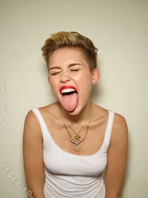 Miley Cyrus OnlyFans Leaked Free Thumbnail Picture - #2rBLAs62Xx