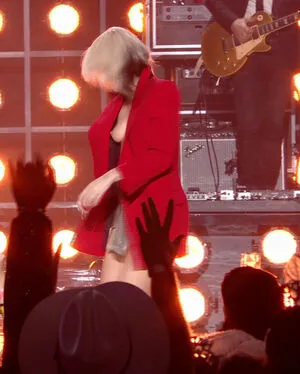 Miley Cyrus OnlyFans Leaked Free Thumbnail Picture - #6tBEmHjtDo