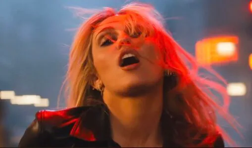 Miley Cyrus OnlyFans Leaked Free Thumbnail Picture - #PX8Qb8oIId