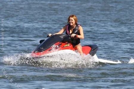 Miley Cyrus OnlyFans Leaked Free Thumbnail Picture - #PXc72vR8Pr