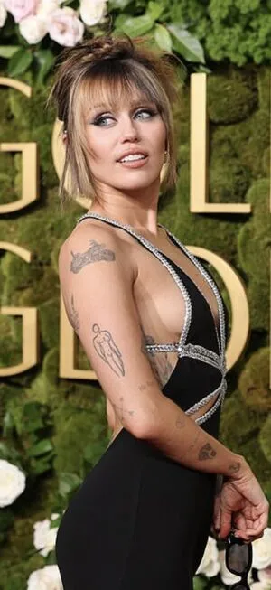 Miley Cyrus OnlyFans Leaked Free Thumbnail Picture - #TTKF6kWR0U