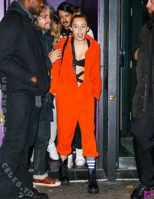 Miley Cyrus OnlyFans Leaked Free Thumbnail Picture - #UNiLb8ZPkN