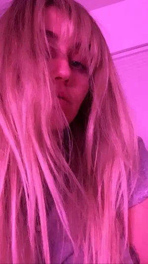Miley Cyrus OnlyFans Leaked Free Thumbnail Picture - #ferr5GAIAF