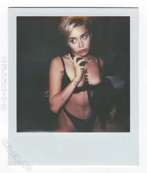 Miley Cyrus OnlyFans Leaked Free Thumbnail Picture - #kRL4JQSCyd