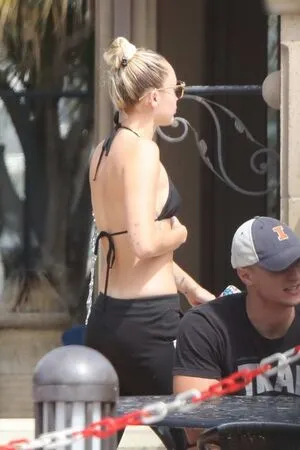 Miley Cyrus OnlyFans Leaked Free Thumbnail Picture - #ok3DeSDff4