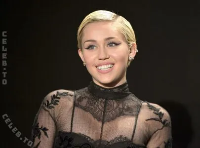 Miley Cyrus OnlyFans Leaked Free Thumbnail Picture - #q0aDbkH2sB