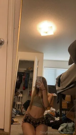 Mileyeilish Thumbnail Picture