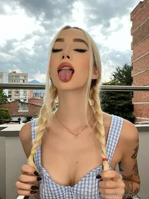 Mileywhite OnlyFans Leaked Free Thumbnail Picture - #uetSe6Mjdw