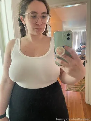 milfweeed OnlyFans Leaked Free Thumbnail Picture - #IAsHOBUeSz