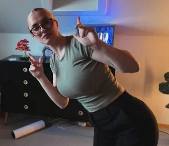 Mimi Lintrup OnlyFans Leaked Free Thumbnail Picture - #PFKZybSMOG