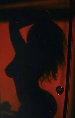 Mimi Ue Thumbnail Picture