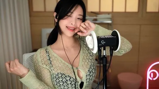 Mimo Asmr Thumbnail Picture