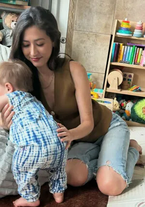 Mina Kimes OnlyFans Leaked Free Thumbnail Picture - #5FxwrcdfAz
