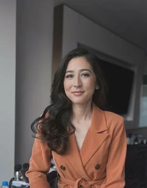 Mina Kimes OnlyFans Leaked Free Thumbnail Picture - #dnCIdOvNSl