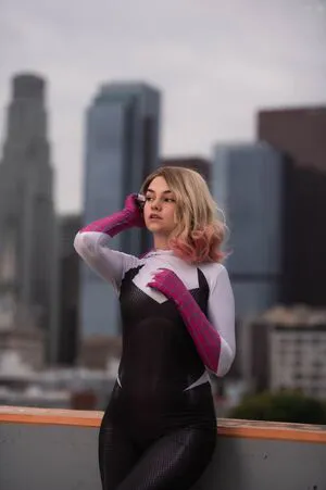 Minakess Thumbnail Picture
