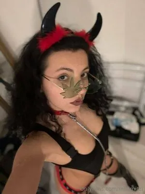 Minimitzi OnlyFans Leaked Free Thumbnail Picture - #0WMemWlLzQ