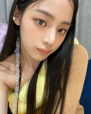 Minji Thumbnail Picture