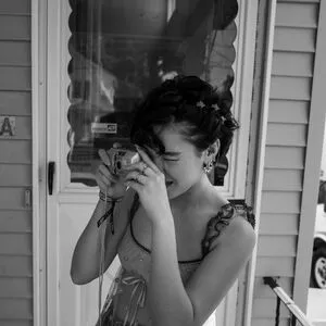 Minnie Mills Thumbnail Picture