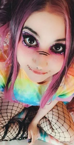 Misami Free Thumbnail Picture