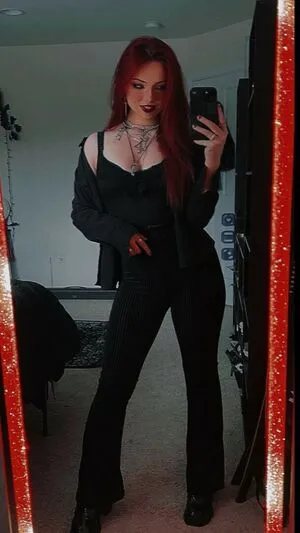 Miserrablee OnlyFans Leaked Free Thumbnail Picture - #5NqyyfqRK2