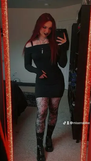 Miserrablee OnlyFans Leaked Free Thumbnail Picture - #fbLLmrlsff