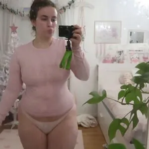 Mish Youtuber Thumbnail Picture