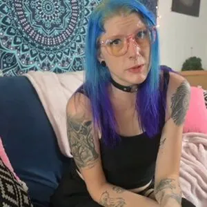Miss Ellie Thumbnail Picture