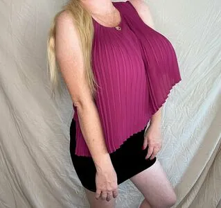Miss Emily Grey Thumbnail Picture